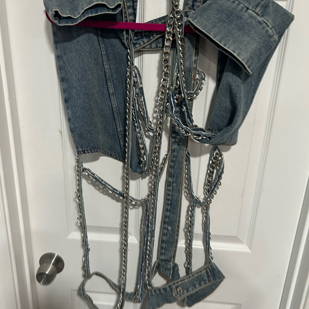 Stylish Blue Chain-Embellished Women Jeans TOP